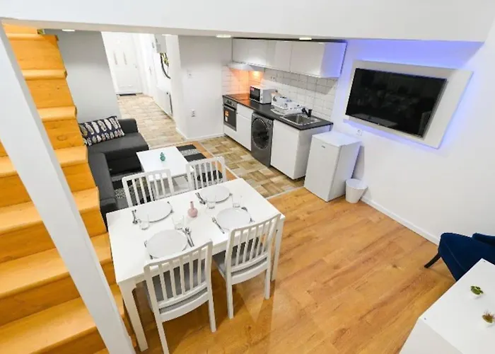 Lovely Flat In Damjanich Street - Leonard Apartamento Budapeste
