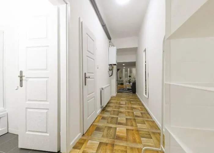 Lovely Flat In Damjanich Street - Leonard アパート *